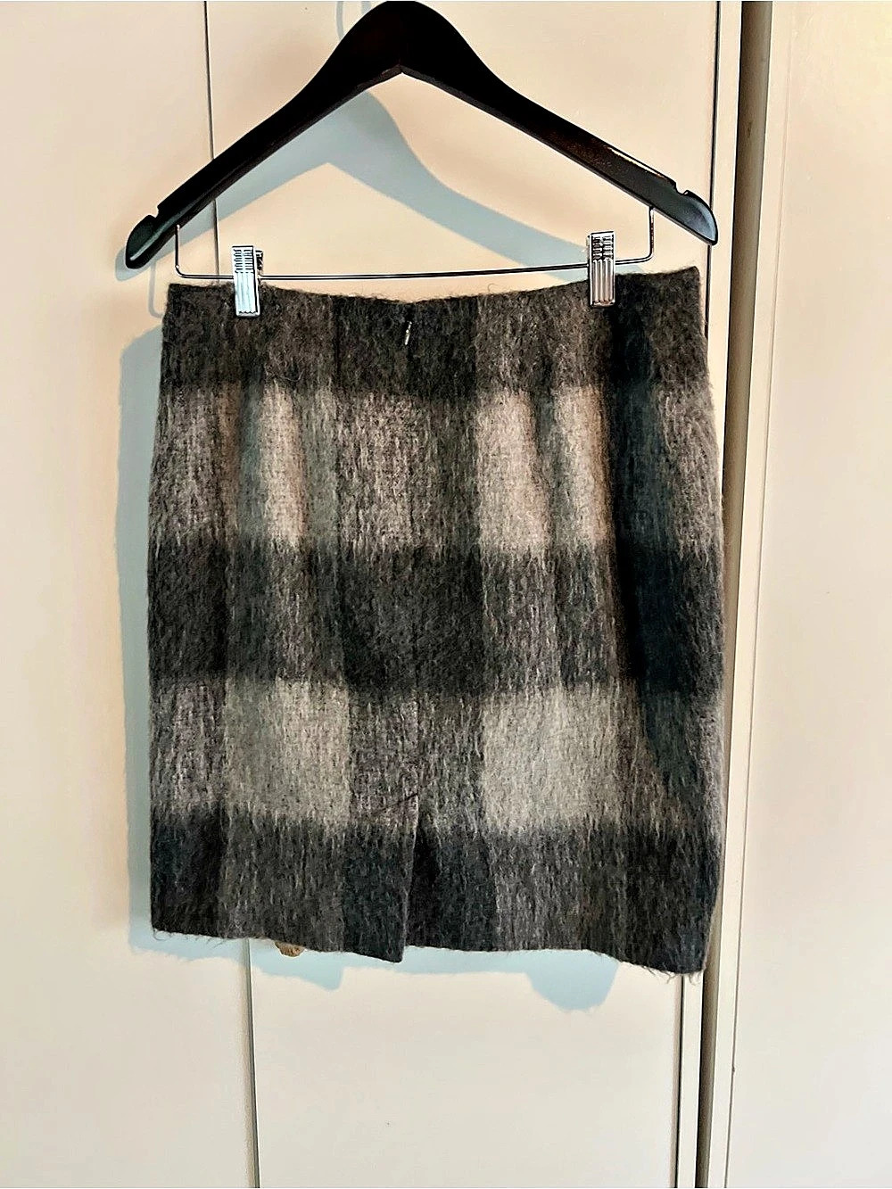 Talbots Fuzzy Buffalo Plaid Skirt Mini Skirt Gray & Black Size 6P